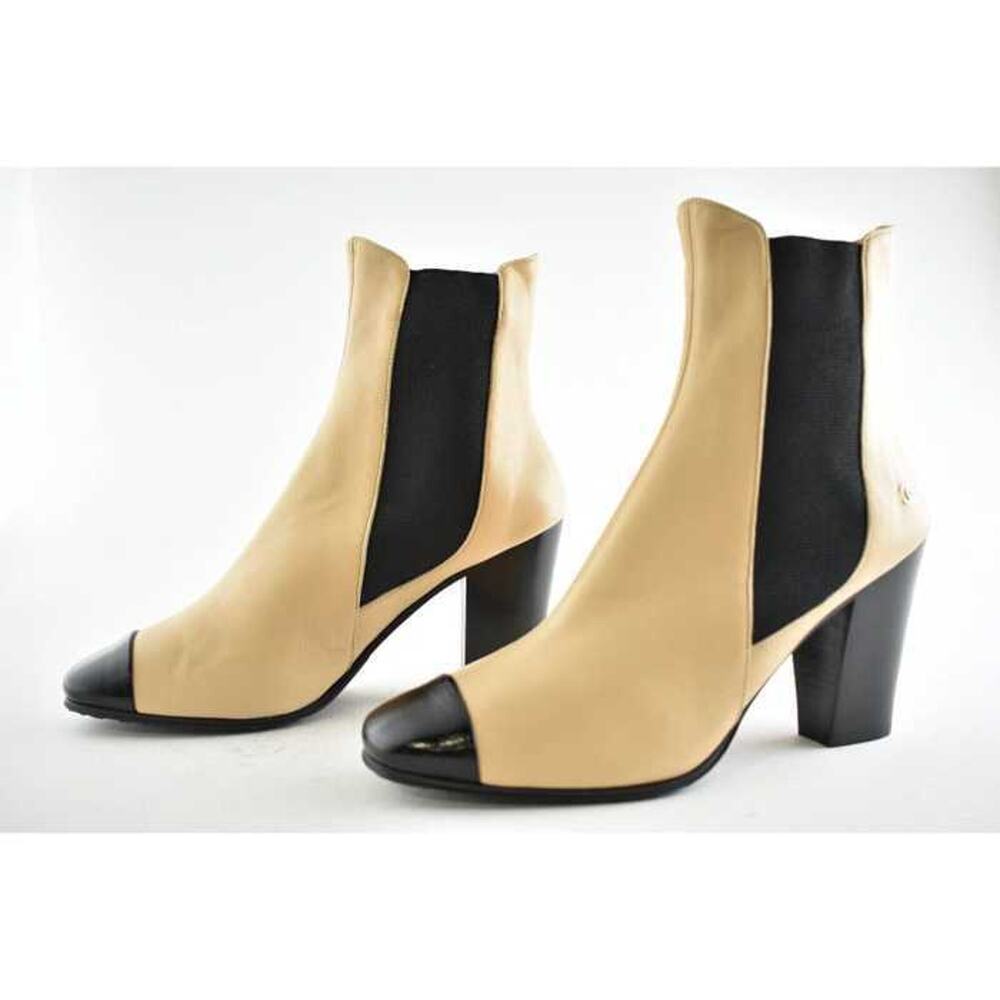 Chanel 19C Beige Leather Black CC Logo Cap Ankle Short Chelsea Pull On Boot 37.5 - Picture 7 of 9